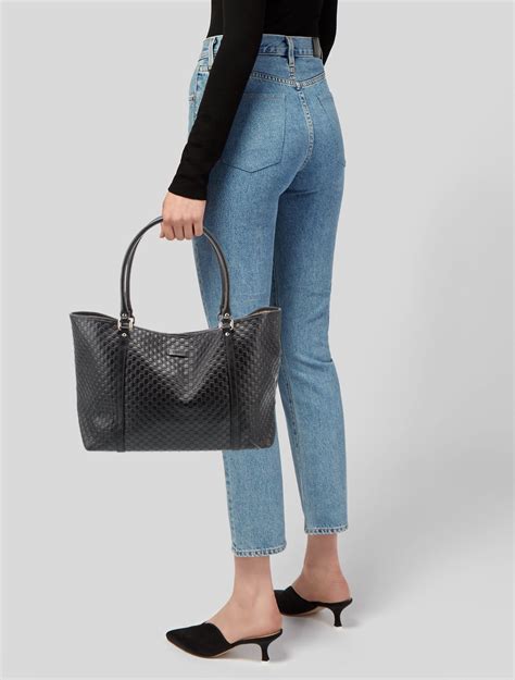 black gucci tote bag|gucci microguccissima medium tote.